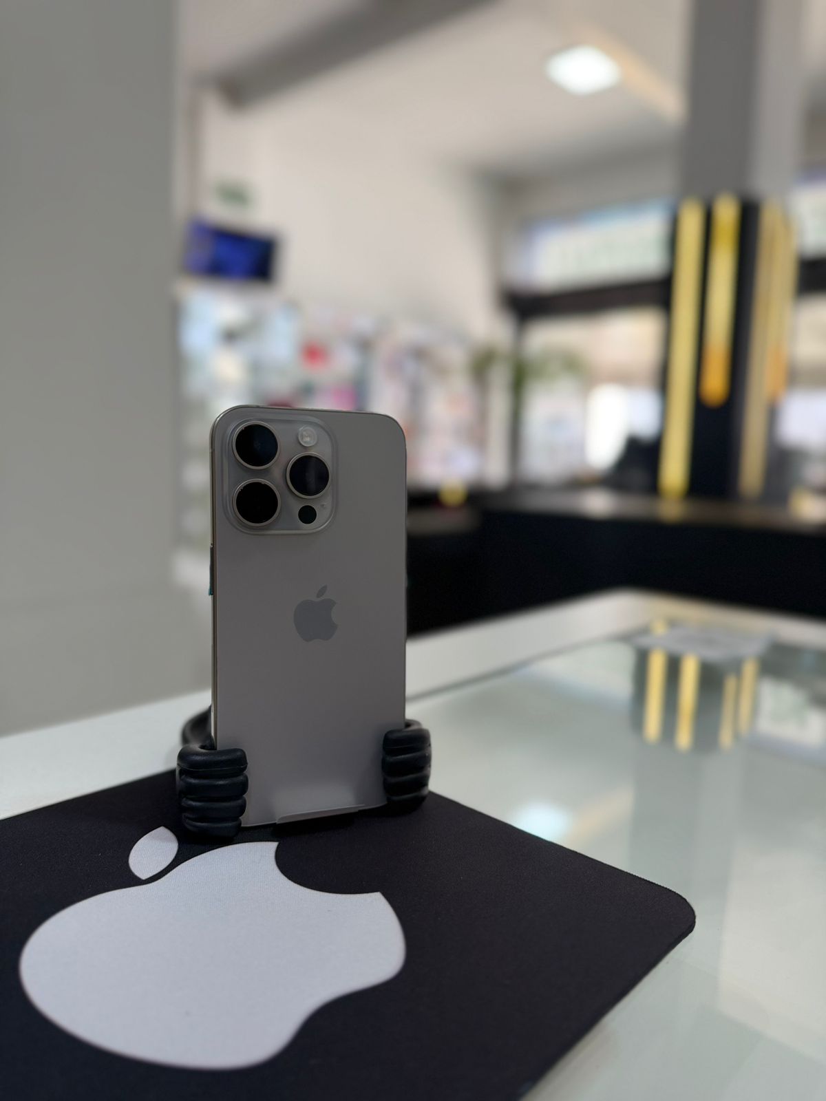 iPhone 15 Pro 256 Titânio